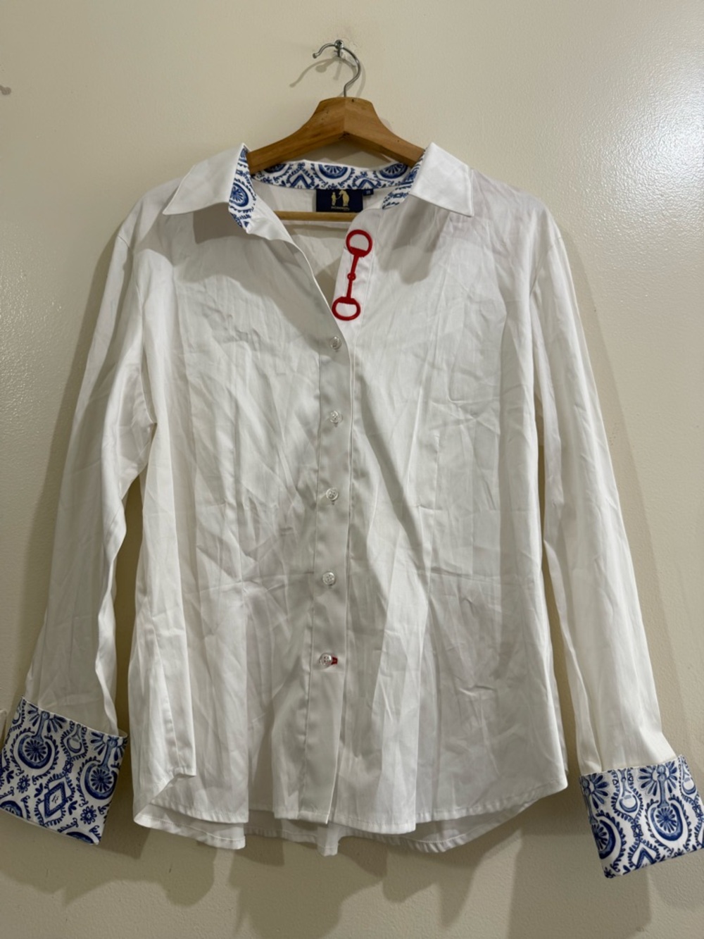 RONNER Women’s White Button-Down Shirt with Blue Print Trim